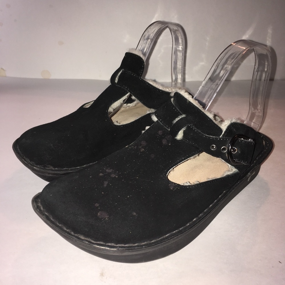 Alegeia suede lined mules 10